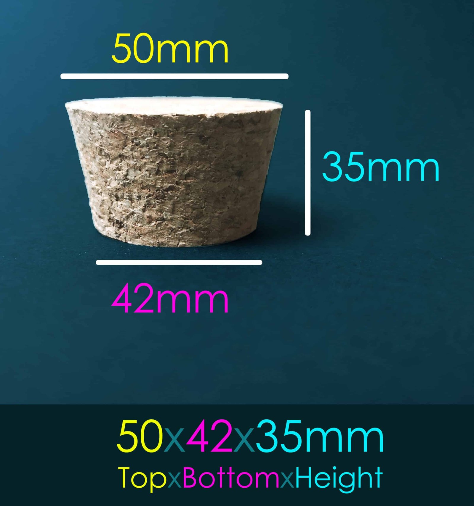 Natural cork stopper with dimensions 50mm x 42mm x 35mm for bottles.